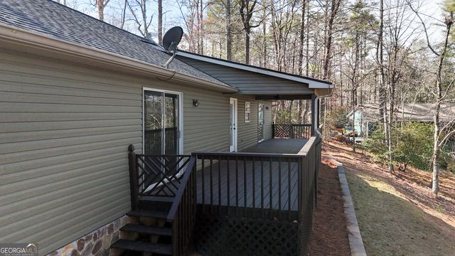 499 Old Deer Path Way, Cleveland, GA 30528