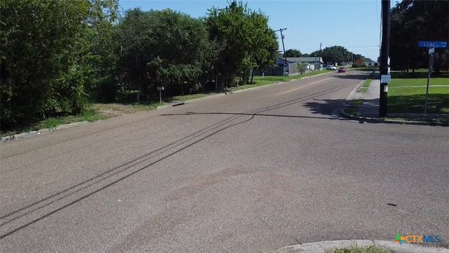 201 Stanly Street, Victoria, TX 77904