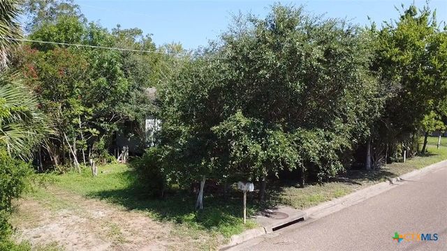201 Stanly Street, Victoria, TX 77904