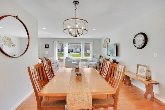 W332N5447 Solveson DRIVE, Nashotah, WI 53058