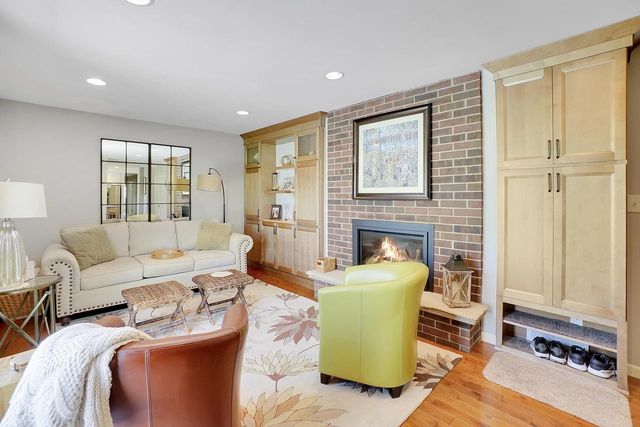 W332N5447 Solveson DRIVE, Nashotah, WI 53058