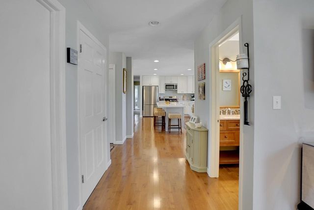 W332N5447 Solveson DRIVE, Nashotah, WI 53058