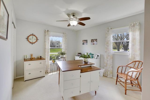 W332N5447 Solveson DRIVE, Nashotah, WI 53058