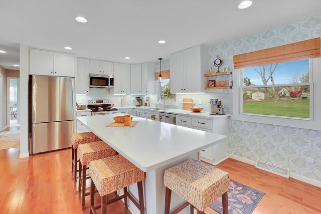 W332N5447 Solveson DRIVE, Nashotah, WI 53058