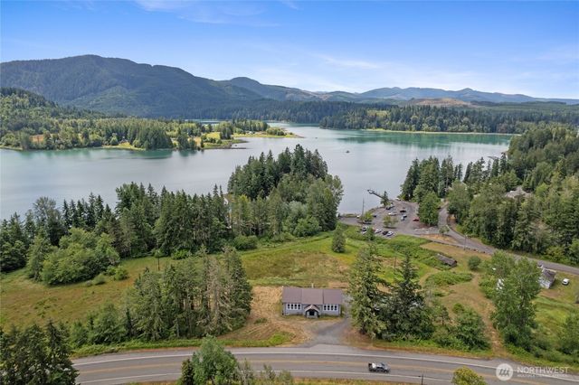 50208 Mountain Highway E, Eatonville, WA 98328