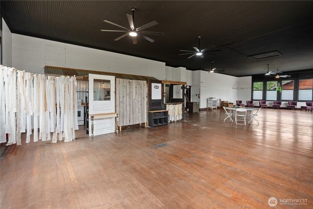 50208 Mountain Highway E, Eatonville, WA 98328