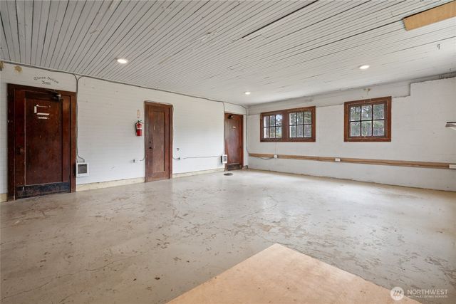 50208 Mountain Highway E, Eatonville, WA 98328