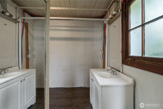 50208 Mountain Highway E, Eatonville, WA 98328