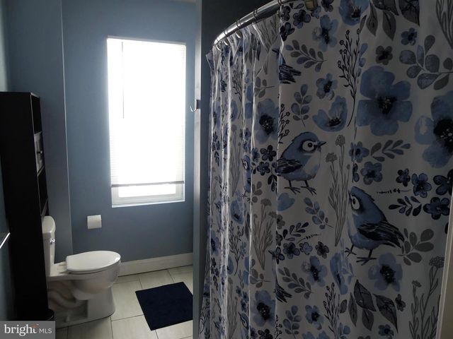 117 E LOCUST ST, Fleetwood, PA 19522