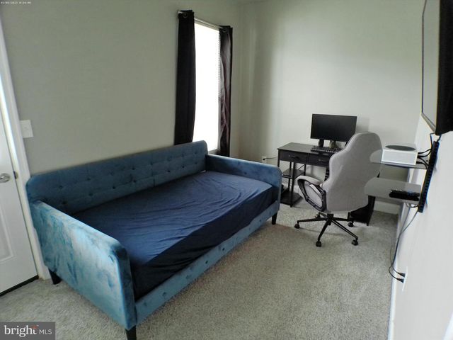 117 E LOCUST ST, Fleetwood, PA 19522