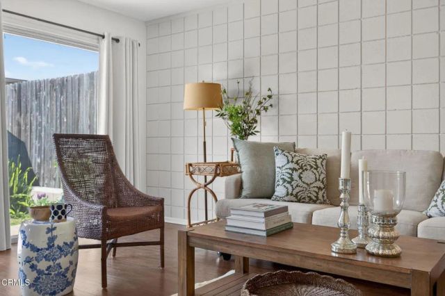 20 W Fiesta Green, Port Hueneme, CA 93041