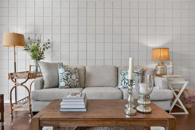 20 W Fiesta Green, Port Hueneme, CA 93041