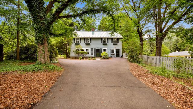 218 FROST LN, Newtown, PA 18940