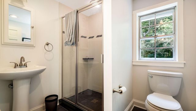 218 FROST LN, Newtown, PA 18940