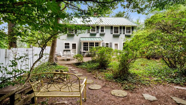 218 FROST LN, Newtown, PA 18940