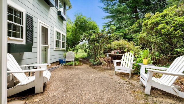 218 FROST LN, Newtown, PA 18940