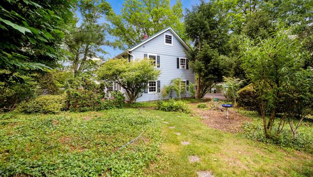 218 FROST LN, Newtown, PA 18940