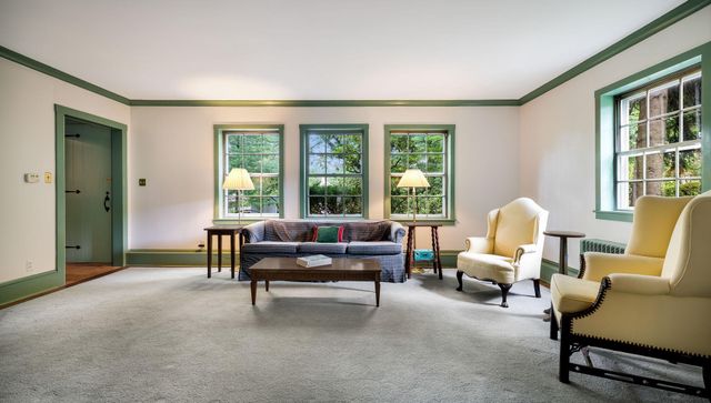 218 FROST LN, Newtown, PA 18940