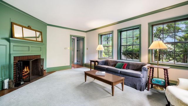 218 FROST LN, Newtown, PA 18940