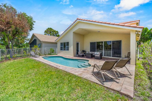 5040 SE Graham Drive, Stuart, FL 34997
