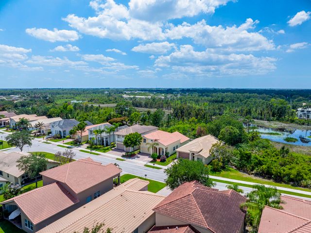 5040 SE Graham Drive, Stuart, FL 34997