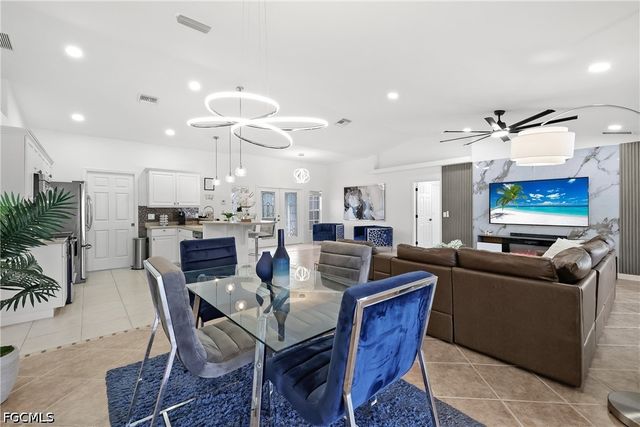1801 Everest PKWY, Cape Coral, FL 33904