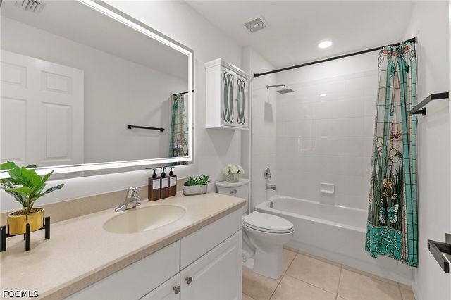 1801 Everest PKWY, Cape Coral, FL 33904