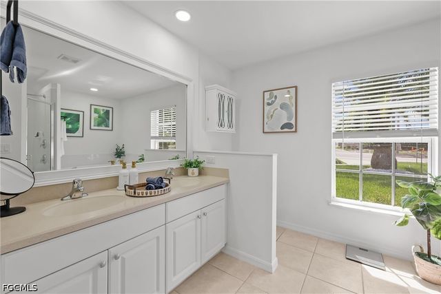 1801 Everest PKWY, Cape Coral, FL 33904