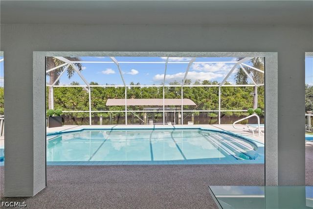 1801 Everest PKWY, Cape Coral, FL 33904