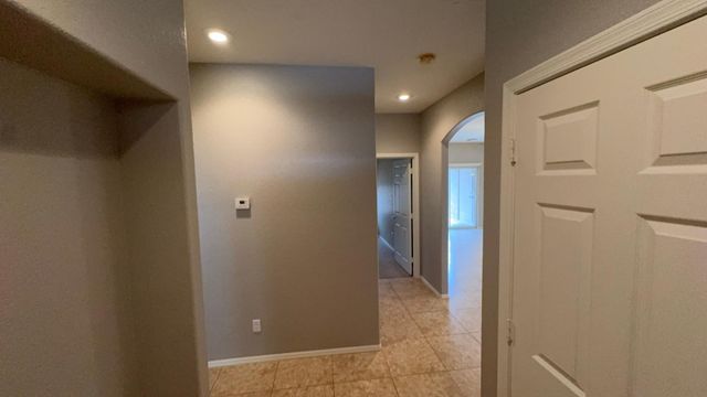 2101 S Yellow Wood 45, Mesa, AZ 85209