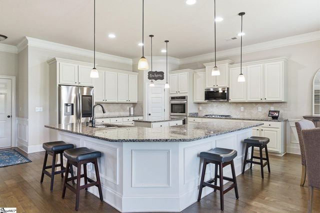 200 Greengate Way, Simpsonville, SC 29682