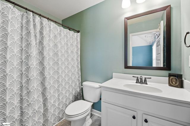 200 Greengate Way, Simpsonville, SC 29682