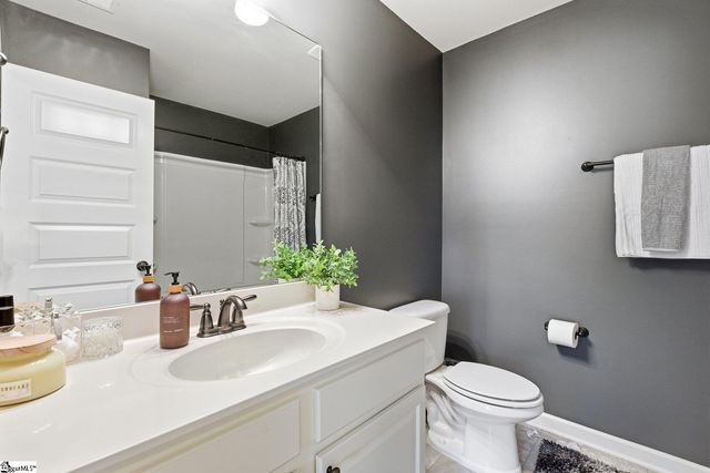 200 Greengate Way, Simpsonville, SC 29682