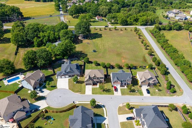 200 Greengate Way, Simpsonville, SC 29682