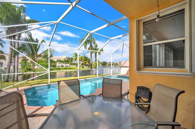 15891 NW 15th Ct, Pembroke Pines, FL 33028