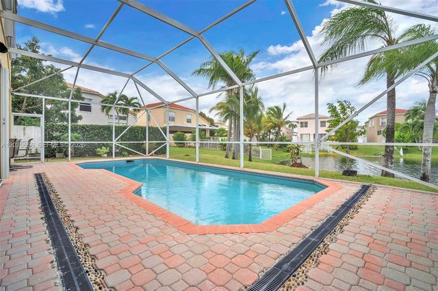 15891 NW 15th Ct, Pembroke Pines, FL 33028