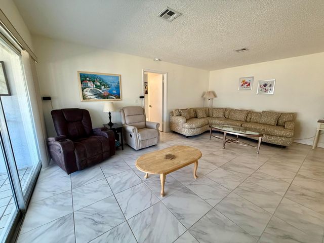 5850 Summerfield Court 52, Fort Pierce, FL 34982