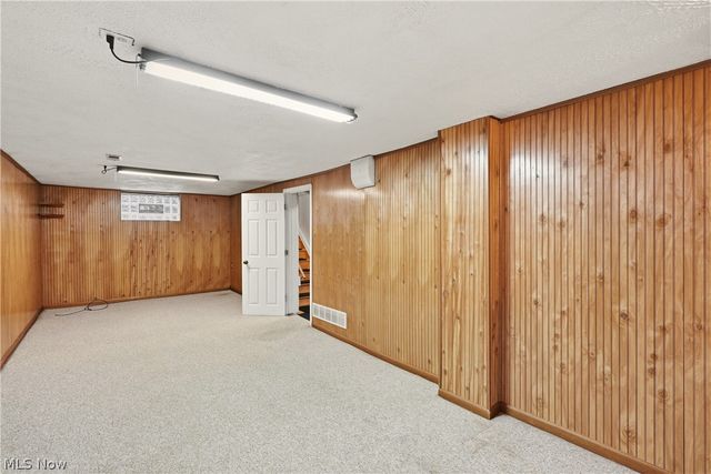 1734 Tonawanda Avenue, Akron, OH 44305