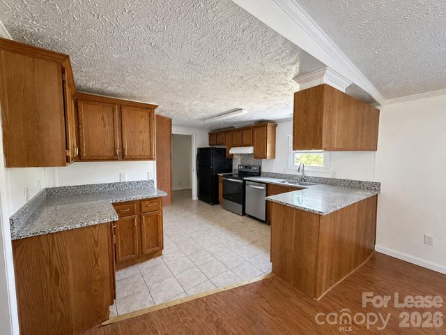 1330 Mecklenburg Highway, Mooresville, NC 28115