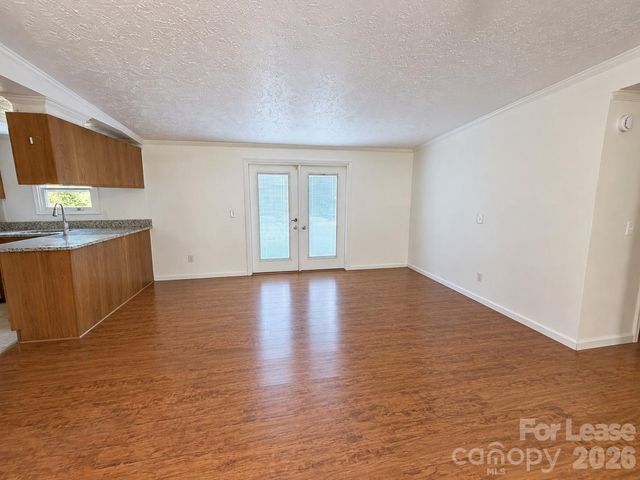 1330 Mecklenburg Highway, Mooresville, NC 28115