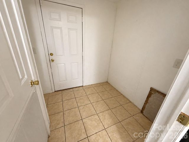 1330 Mecklenburg Highway, Mooresville, NC 28115