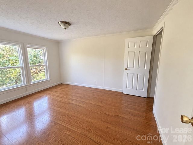1330 Mecklenburg Highway, Mooresville, NC 28115