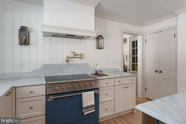 141 FAIRWAY DR, Princeton, NJ 08540