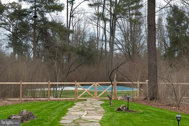 141 FAIRWAY DR, Princeton, NJ 08540