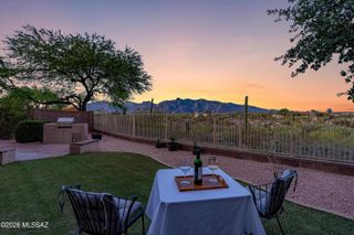 4974 N Louis River Way, Tucson, AZ 85718