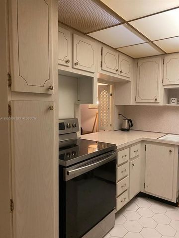 1825 S Ocean Dr 707, Hallandale Beach, FL 33009