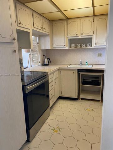 1825 S Ocean Dr 707, Hallandale Beach, FL 33009