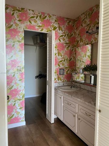 1825 S Ocean Dr 707, Hallandale Beach, FL 33009