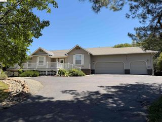 15925 Parkridge Ave, Sonora, CA 95370