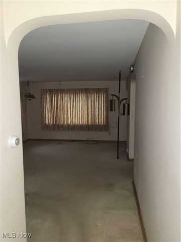 2219 Rowland Avenue NE, Canton, OH 44714